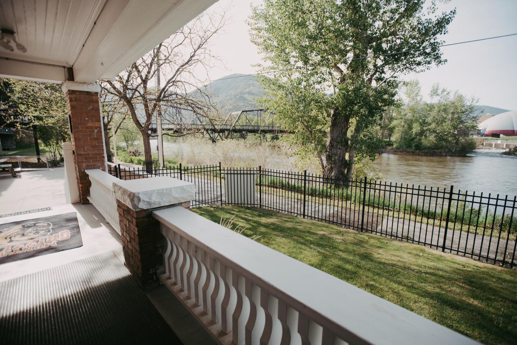 Goldsmith'S River Front Inn Міссула Екстер'єр фото