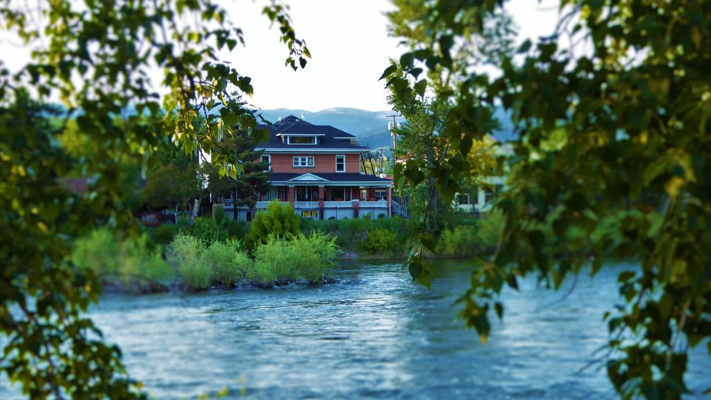 Goldsmith'S River Front Inn Міссула Екстер'єр фото